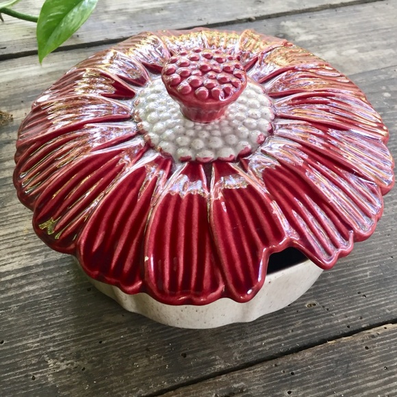 MCM Valley Vista California Server Red Floral Lid - Picture 7 of 9